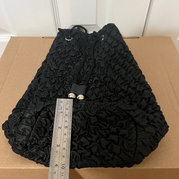 💚 2/$35 NWOT Korea black bucket bag - Picture 4 of 7